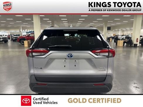 Certified 2022 Toyota RAV4 XLE w/ Convenience Package image 7