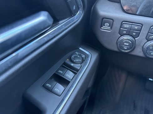 Used 2022 Chevrolet Silverado 1500 LT Trail Boss image 35