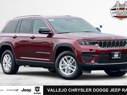 New 2025 Jeep Grand Cherokee Laredo X w/ Luxury Tech Group I
