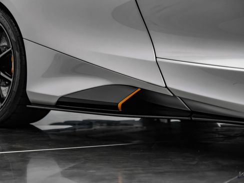 Used 2021 McLaren 765LT RWD image 43