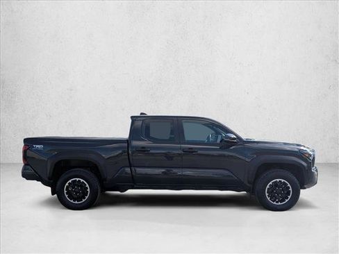 Used 2024 Toyota Tacoma TRD Off-Road w/ TRD Off Road Premium Package image 4