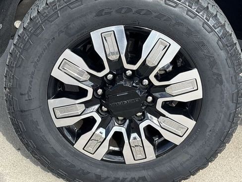 Used 2024 GMC Sierra 2500 Denali w/ Denali Reserve Package image 29