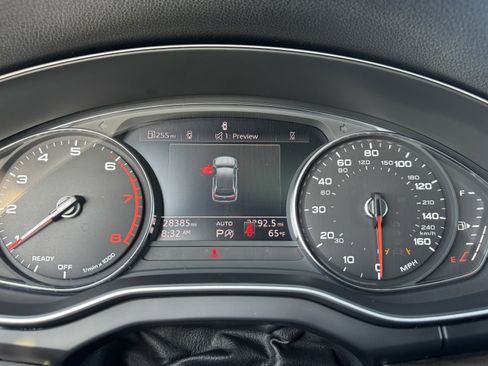 Used 2024 Audi Q5 2.0T Premium w/ Convenience Package image 23