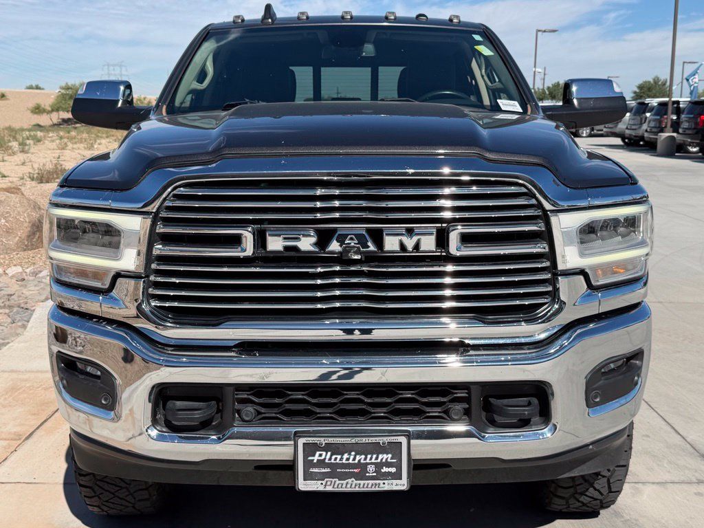 Used 2022 RAM 2500 Laramie AWD/4WD image 3