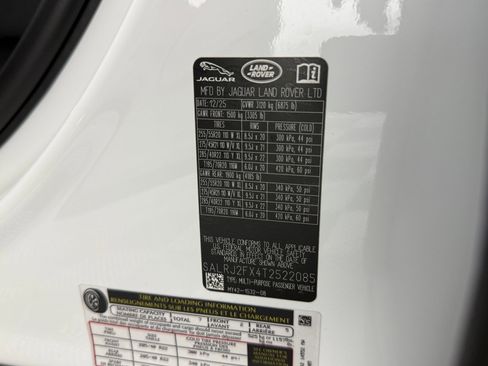New 2026 Land Rover Discovery S AWD/4WD image 20