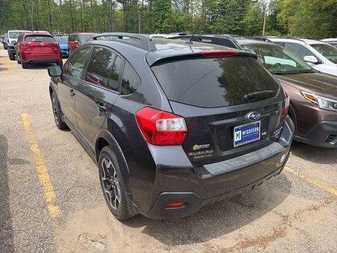 Used 2017 Subaru Crosstrek 2.0i Premium AWD/4WD image 2