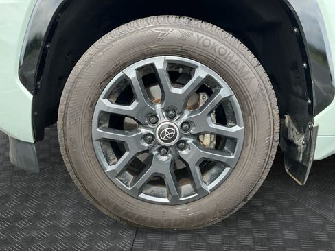 Used 2024 Toyota Sequoia Platinum AWD/4WD image 10