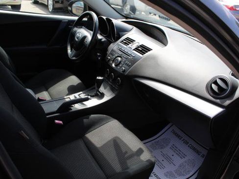 Used 2013 MAZDA MAZDA3 i Touring FWD image 21