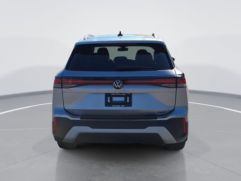 New 2025 Volkswagen Tiguan SE image 4
