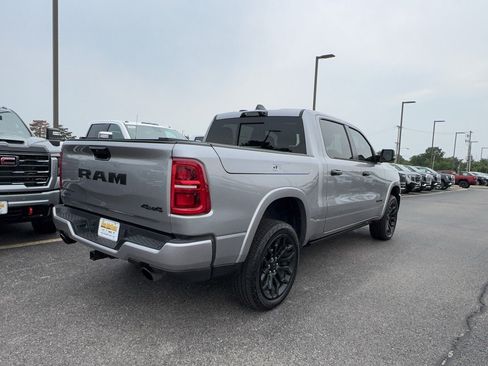 Used 2025 RAM 1500 Limited AWD/4WD image 3