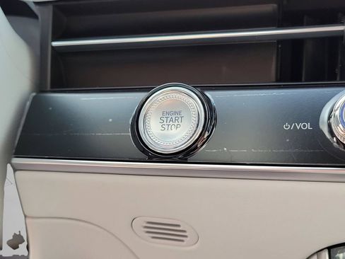 New 2026 Genesis GV70 2.5T Advanced AWD/4WD image 29