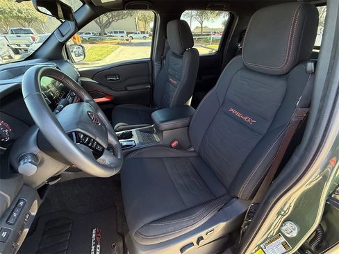 Used 2025 Nissan Frontier PRO-4X w/ Pro Convenience Package image 26