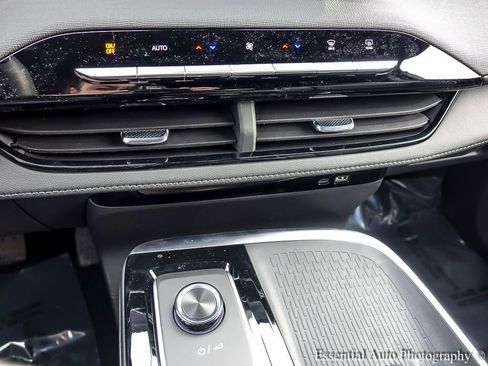 New 2026 Buick Enclave Sport Touring w/ Power Package image 21