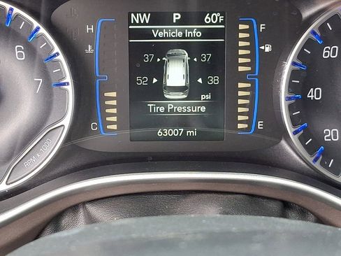 Used 2023 Chrysler Voyager LX FWD image 20
