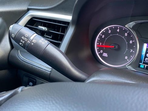 Used 2017 GMC Acadia SLT image 30