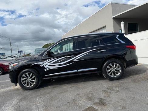 Used 2013 INFINITI JX35 AWD w/ Premium Pkg image 2