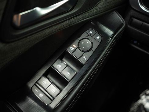 Used 2022 Nissan Rogue SV FWD image 29