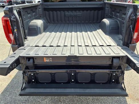 Used 2023 GMC Sierra 1500 SLT w/ SLT Premium Plus Package image 20