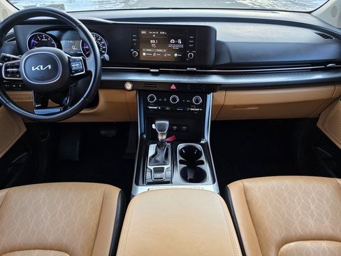 Certified 2024 Kia Carnival LX image 18