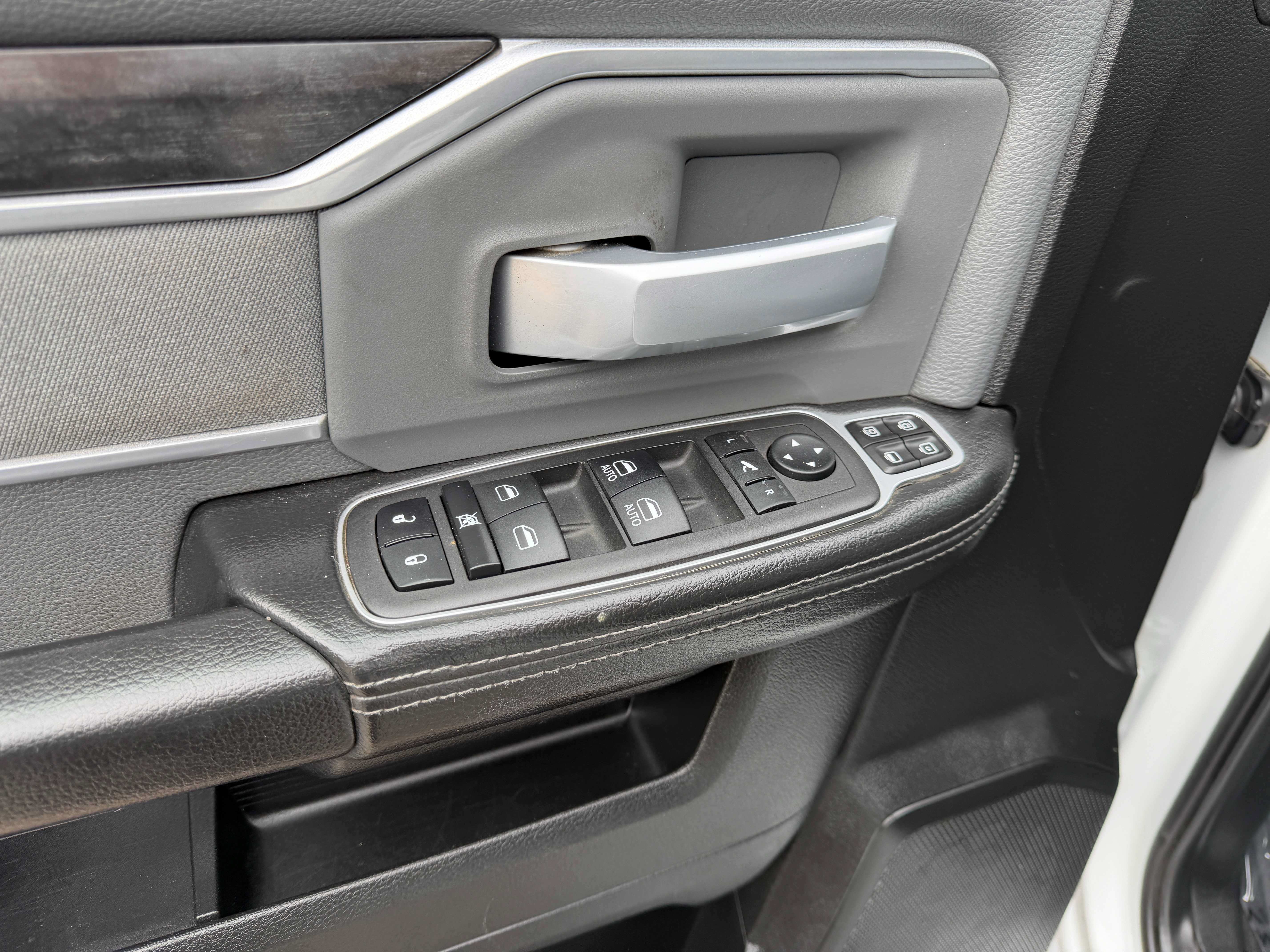 Used 2023 RAM 2500 Big Horn w/ Level 1 Equipment Group AWD/4WD image 23