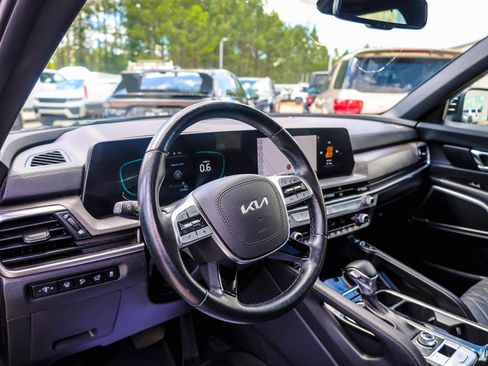 Used 2024 Kia Telluride EX X-Line AWD/4WD image 17