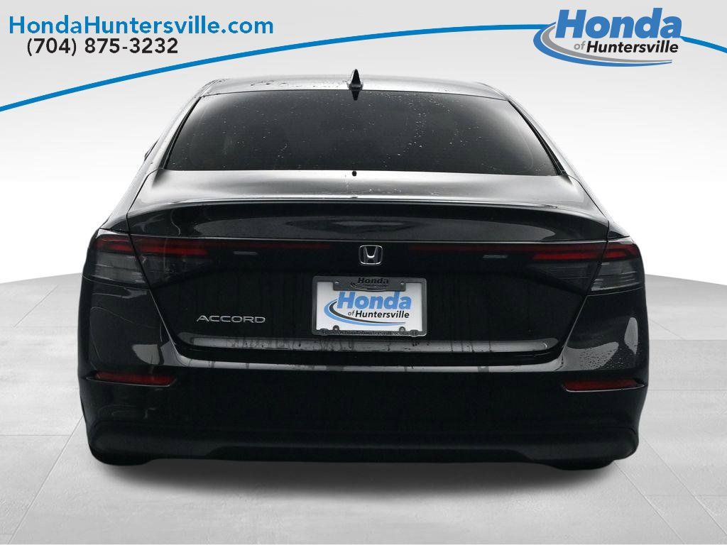 Used 2025 Honda Accord SE image 7