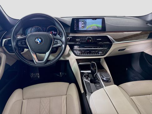 Used 2018 BMW 540i w/ Luxury Seating Package RWD image 17
