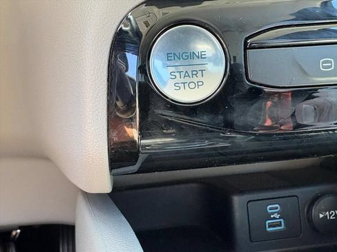 Used 2023 Ford Escape Active w/ Tech Pack #1 AWD/4WD image 15