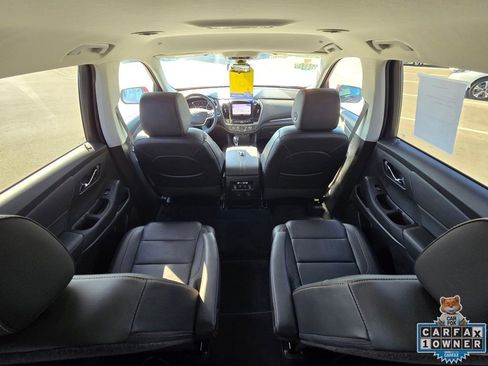 Used 2021 Chevrolet Traverse RS FWD image 44