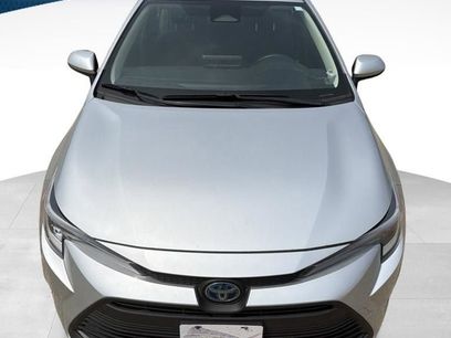 Used 2025 Toyota Corolla LE