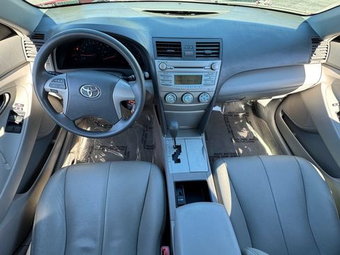 Used 2009 Toyota Camry FWD image 15