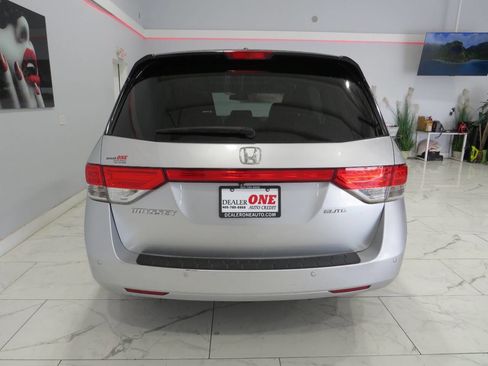 Used 2014 Honda Odyssey Touring Elite image 4