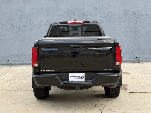 Used 2026 Chevrolet Colorado ZR2 w/ Technology Package AWD/4WD image 4