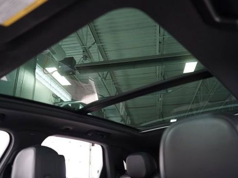 Used 2021 Porsche Cayenne AWD/4WD image 15