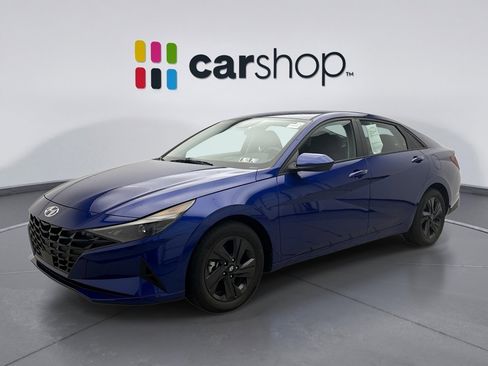 Used 2022 Hyundai Elantra SEL w/ Convenience Package image 1