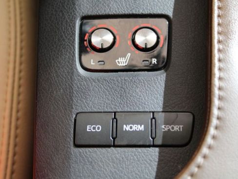 Used 2015 Toyota Avalon XLE Premium image 17