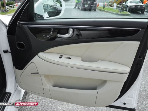 Used 2016 Hyundai Equus Ultimate image 30