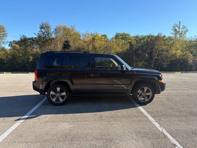 Used 2014 Jeep Patriot High Altitude FWD image 7