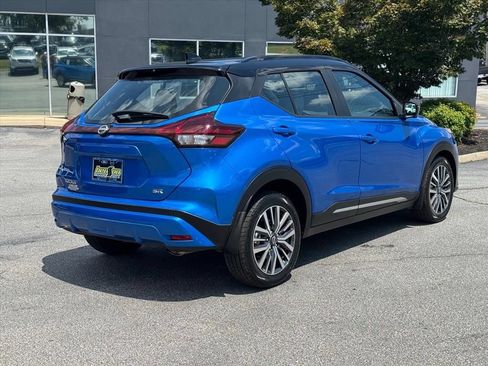 Certified 2023 Nissan Kicks SR w/ SR Premium Package FWD image 3