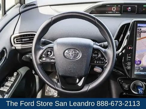 Used 2021 Toyota Prius Prime XLE image 17