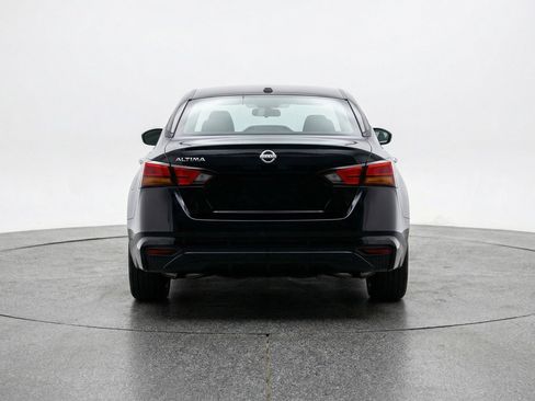 Used 2025 Nissan Altima 2.5 SV image 6