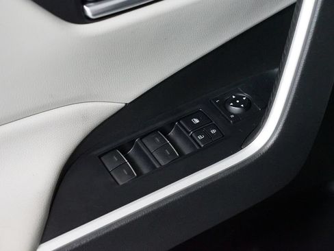 Certified 2022 Toyota RAV4 XLE w/ Convenience Package FWD image 30