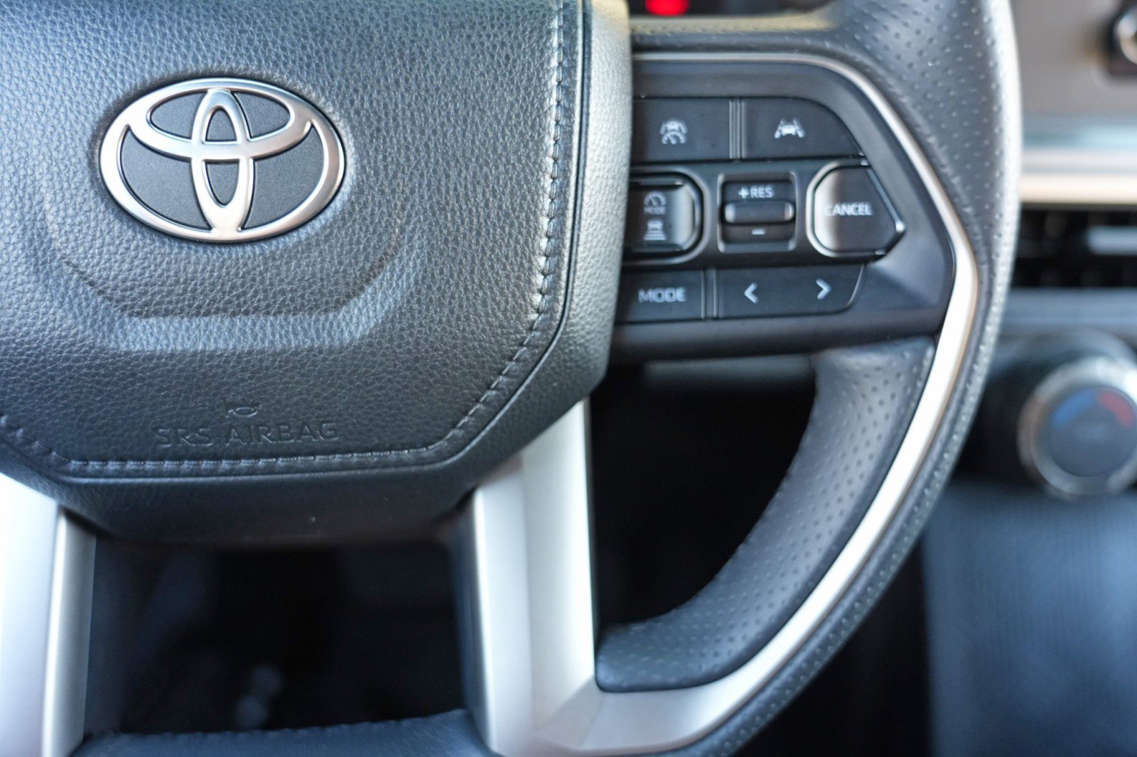 Used 2025 Toyota 4Runner SR5 RWD image 20