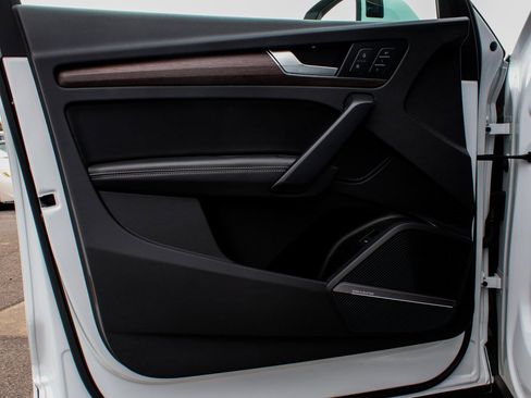 Used 2021 Audi Q5 2.0T Premium Plus w/ Premium Plus Package image 8