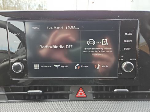 Used 2025 Kia Sportage LX image 28