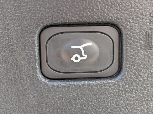 Certified 2024 Ford Edge SEL w/ Convenience Package image 16