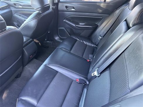 Used 2021 Nissan Altima 2.5 SR w/ SR Premium Package image 32