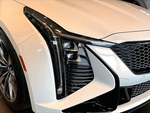 Used 2025 Cadillac CT5 V Blackwing w/ Precision Package image 32