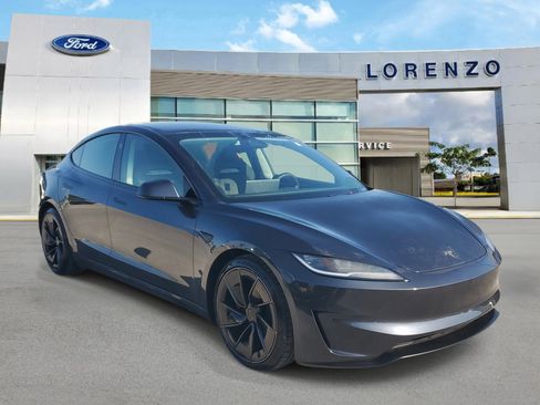Used 2024 Tesla Model 3 Performance image 3