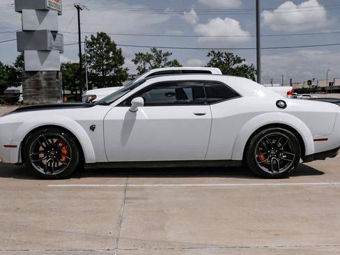 Used 2019 Dodge Challenger SRT Hellcat Redeye RWD image 10
